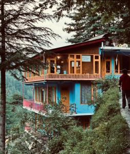 Solo ki Duniya, near Jhalori Pass, Jibhi, Shoja