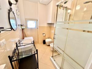 Bilo Gaspo in centro a Numana