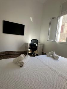 VV Casa Fefita "by henrypole home"