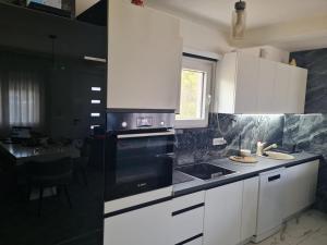 Villa Passaggio Private Pool & Tranquil Stay Near the Sea