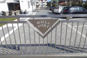 Willa Port