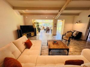 Maisons de vacances Mas des Anges - Bastide de 5 chambres avec piscine : photos des chambres