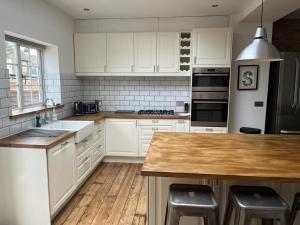 Open Plan, Family,Contractors ICAB