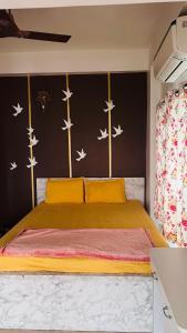 Cozy nest with sky view