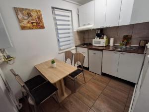Criss Apartament Central