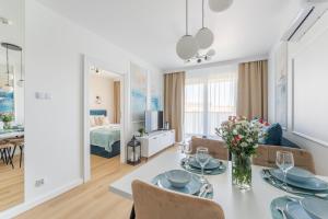 Apartament 410 Kołłątaja 7A by Perłowa Przystań Rent