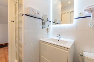 Hotels Hotel Belle Vue Royan : photos des chambres