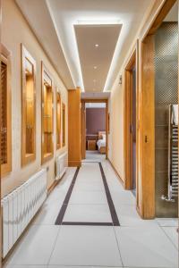 Spacious 3BR Flat with AC 3 Ensuite Bidets Near Selfridges and Hyde Park