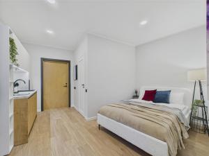 Lovely Old Town Studio