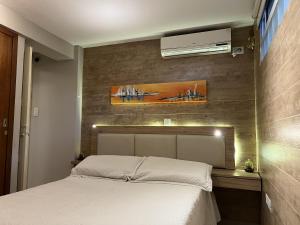 Shallor Cryss Polonia