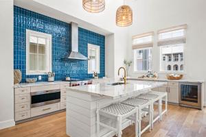 Coral Kingdom 413 COA