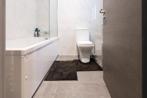 1 Bedroom Luxury Serviced Apartment