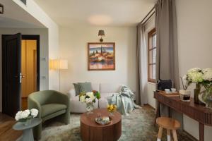 Standard Suite room in Poggio Paradiso Resort & Spa 