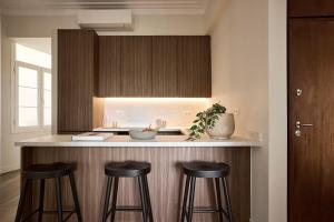 Acropolis Eclectic Residence