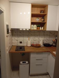 Athina&Andreas home2