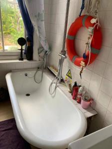 London Apt - Sleeps 5 - Great Transport links