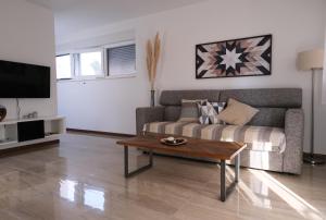 Seaside Serenity "Sea" with pool, 150m from sea
