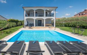 Gorgeous Apartment In Porec With Wifi