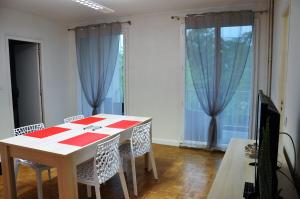 Appartements Appartement Reims pres des maisons de champagne : Appartement 2 Chambres