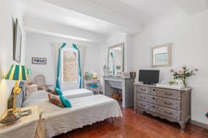 B&B / Chambres d'hotes L'ORANGERIE Chambres d'hotes de charme : photos des chambres