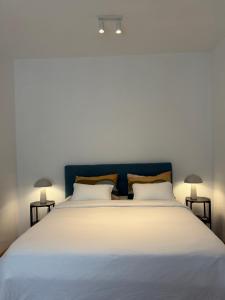 Guest House Štorija, Vis Center, 1 min from Ferry