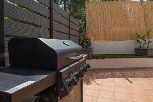 Ammoudara Hill Luxury Apartment with Outdoor Jetted Tub and Heated Pool