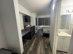 Motel 6 Chicago, IL - Halsted