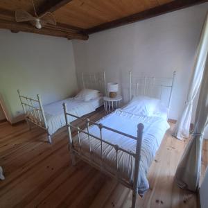 Maisons de vacances A Casuccia - Maison traditionnelle Corse avec piscine privee : photos des chambres