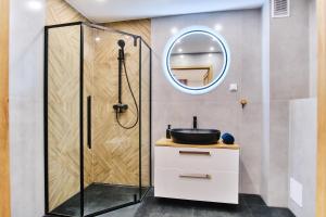 Cozy Apartment with Garden - Free Private Parking Gdańsk