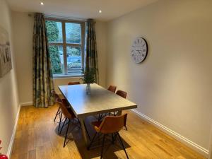 Walworth Castle Lodge