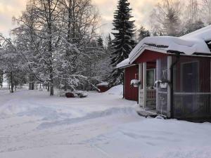 Purola holiday cottage by the lake Kivijärvi