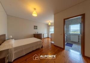 Casa da Escusa by ALPONTE