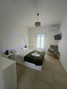 Nikosgardenplacebythesea