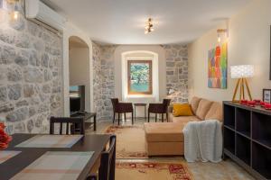 Historic Waterfront House