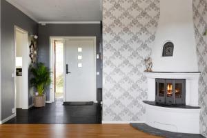 Villa Örnberget - Lakeview Luxury with Private Indoor Pool