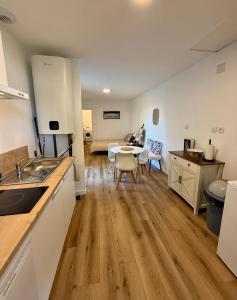 Joli Cocon au Cœur de la Petite Cité de Caractère