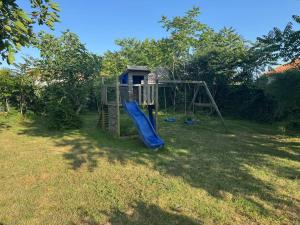 Villa Family Surf sur un terrain arborée et clos, calme et repos