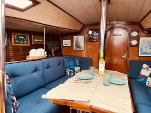 Nortada Central Boat Escape