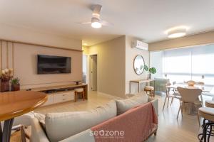 Apto Charmoso 500m da Praia em Jurerê RIV101