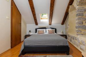 Historic Waterfront House