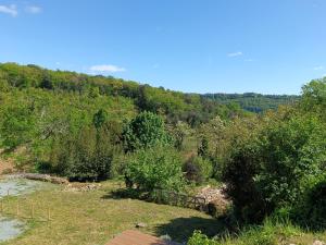 Chez Pierrot Gîte 4 pers Vue vallée Parking privé Calme