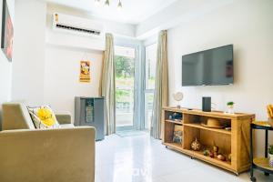 In Mare Bali Flat Ibiza by Qavi