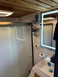 Apartamento rústico con terraza en Nuevo Cuscatlán