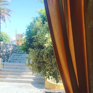 Large Heated Pool, Hot Tub, Bar, Games Room, Gym, 2 Caves, New Outdoor Kitchen