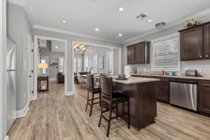 Luxury 2 bedroom townhouse #4