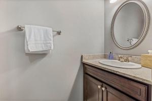 Luxury 2 bedroom townhouse #4