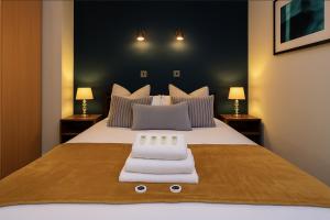 Central 1-Bed Near The Station - Private Parking - Fast Wifi