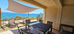 T3 Paradisiaque sur la plage, les pieds dans l'eau - 3hvězdičkové hotely ve městě Olmeto