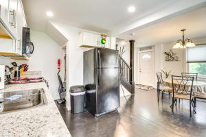 Ski, Hike and Fish Pet-Friendly Home in Saylorsburg