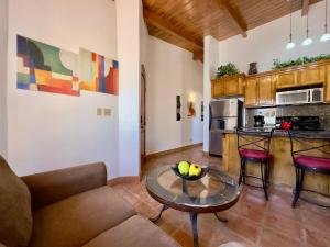 Rosarito Puerto Nuevo Surf 1BR casita and pool